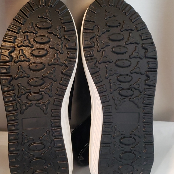 Shake Comfort Peep Toe Walking Platform Wedge - Picture 8 of 8